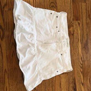 Abercrombie & Fitch White Women's Skort